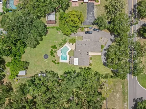 2306 S Valrico Road Valrico FL 33596
