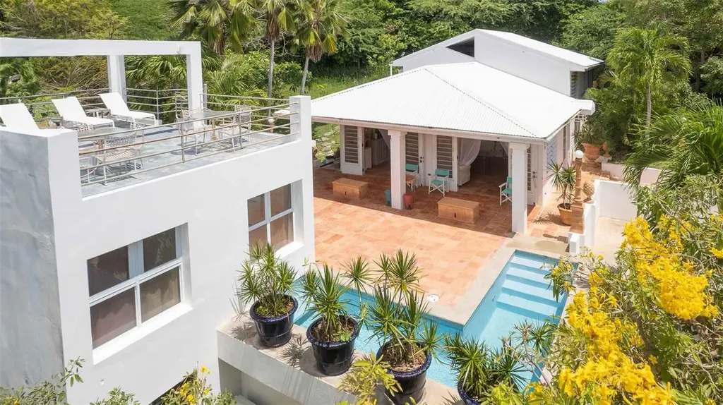 20 Calle Ramos Rivera Vieques PR 00765