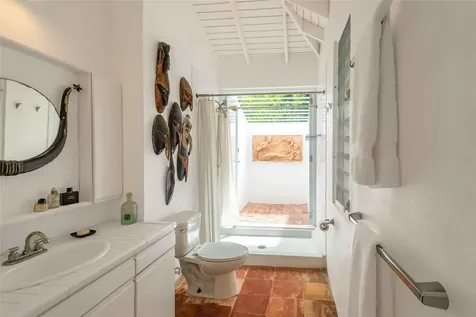 20 Calle Ramos Rivera Vieques PR 00765