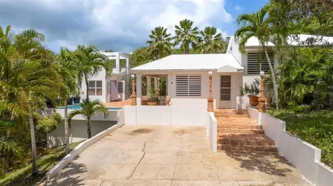 20 Calle Ramos Rivera Vieques PR 00765