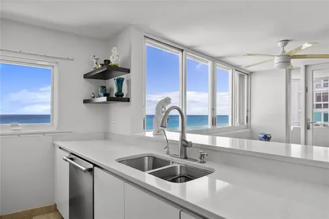 59 King´s Court Street San Juan PR 00911