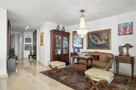 59 King´s Court Street San Juan PR 00911