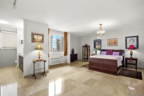 59 King´s Court Street San Juan PR 00911