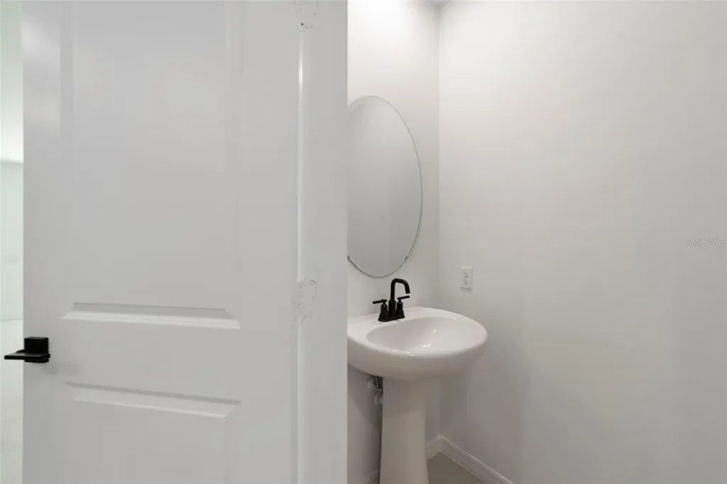 1689 Greenleaf Woods Cove Oviedo FL 32765