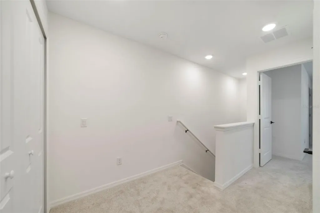 1689 Greenleaf Woods Cove Oviedo FL 32765
