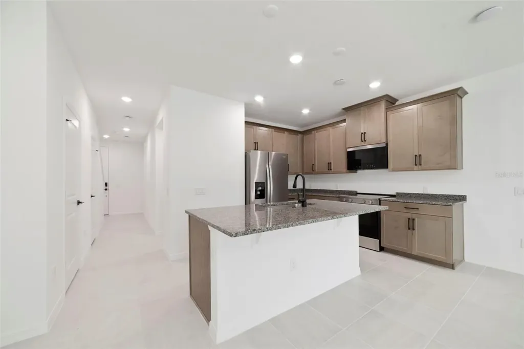 1689 Greenleaf Woods Cove Oviedo FL 32765