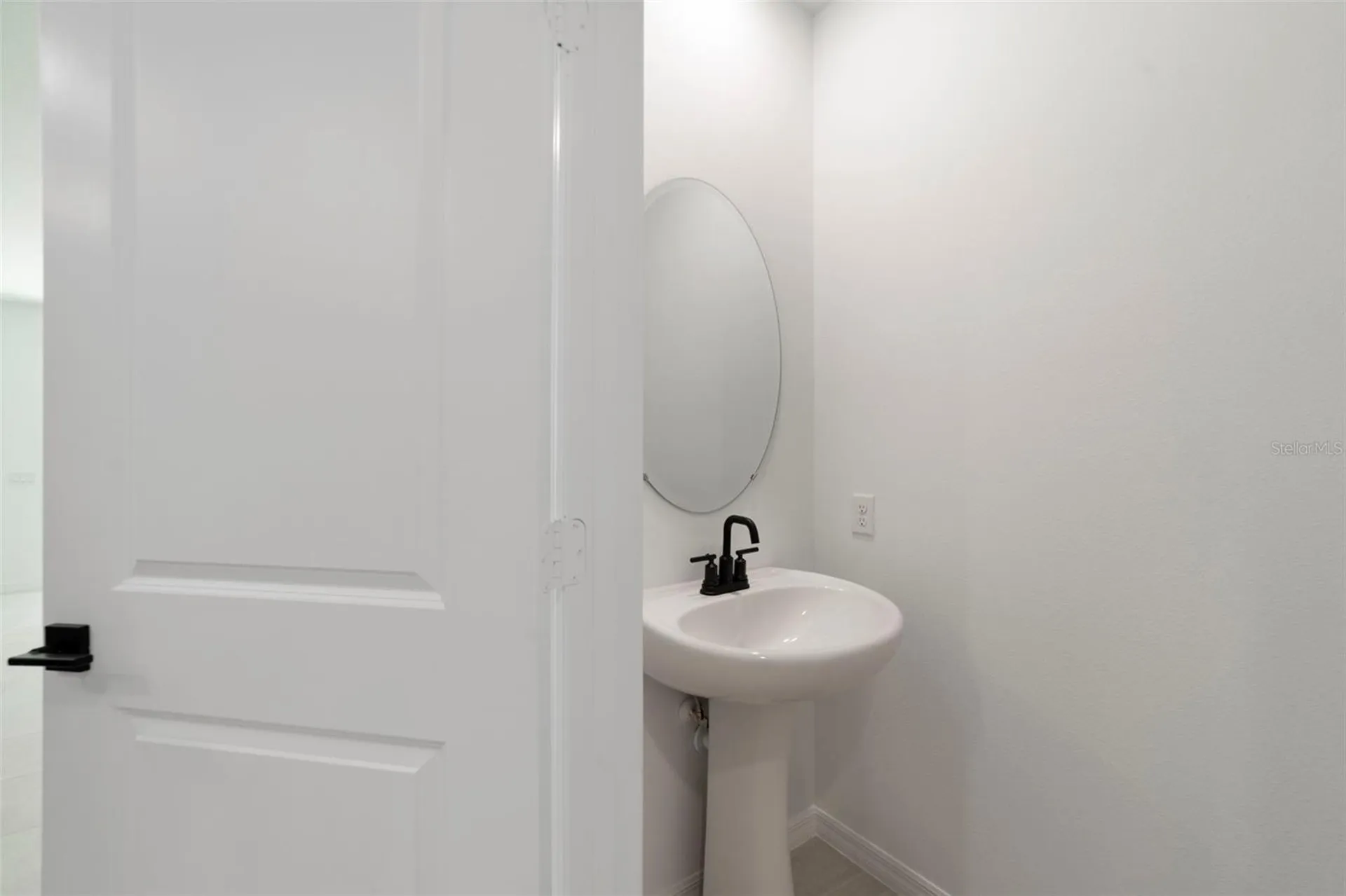 1689 Greenleaf Woods Cove Oviedo FL 32765