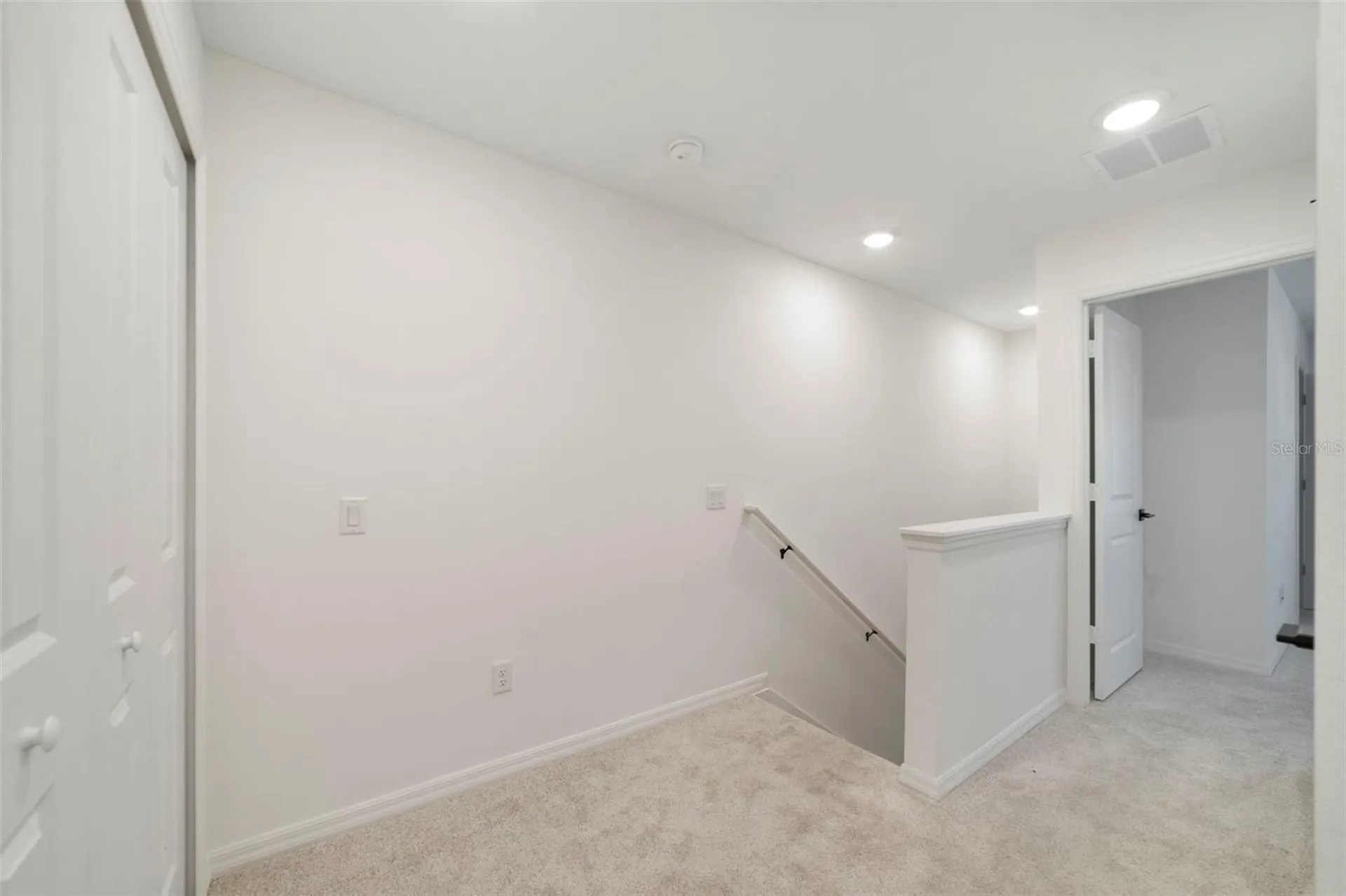 1689 Greenleaf Woods Cove Oviedo FL 32765