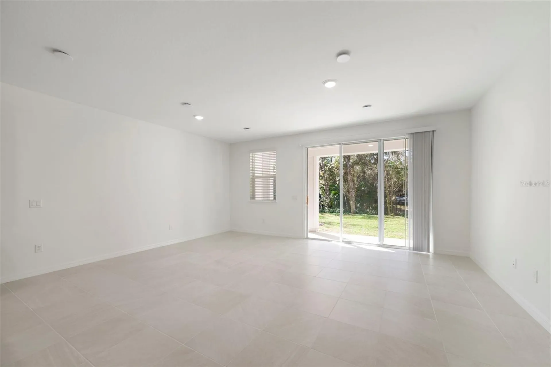 1689 Greenleaf Woods Cove Oviedo FL 32765