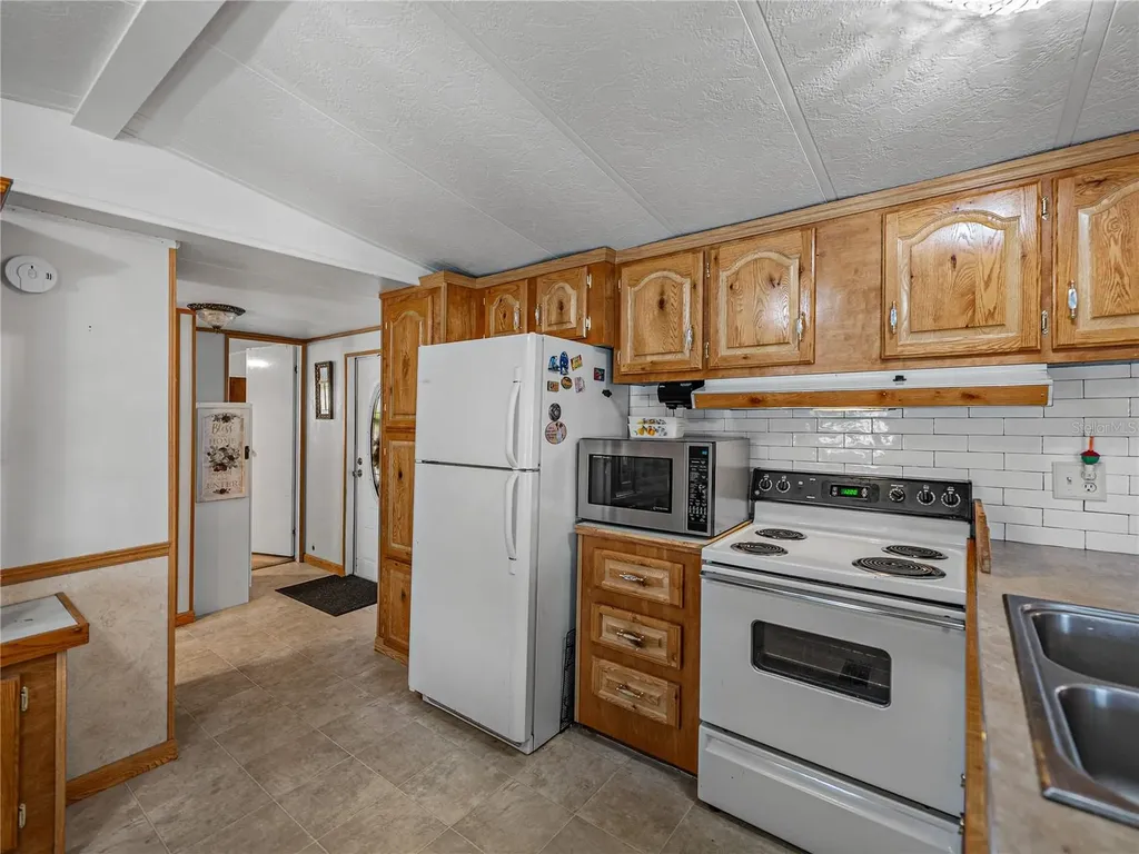 34935 Fun Way Zephyrhills FL 33541