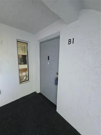 1281 Pine Ridge Circle E Tarpon Springs FL 34688