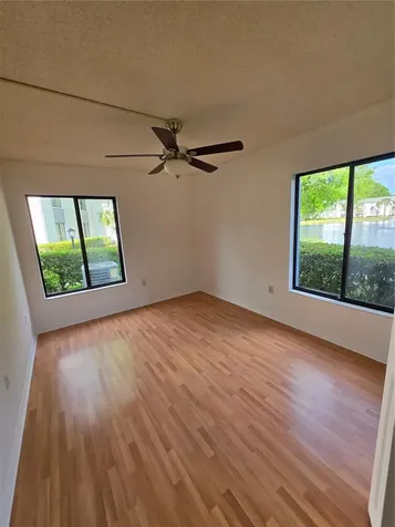1281 Pine Ridge Circle E Tarpon Springs FL 34688