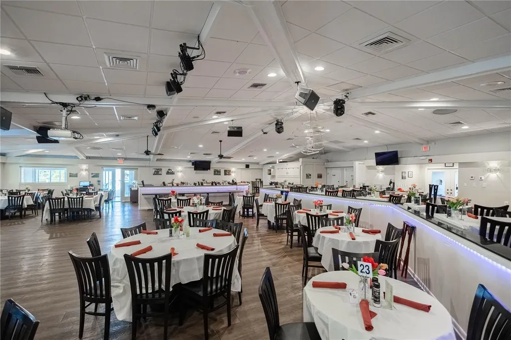 2100 Kings Highway Port Charlotte FL 33980