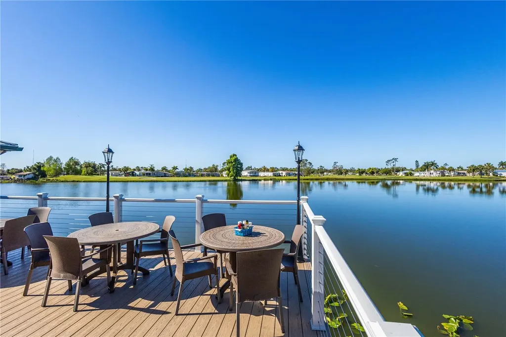 2100 Kings Highway Port Charlotte FL 33980