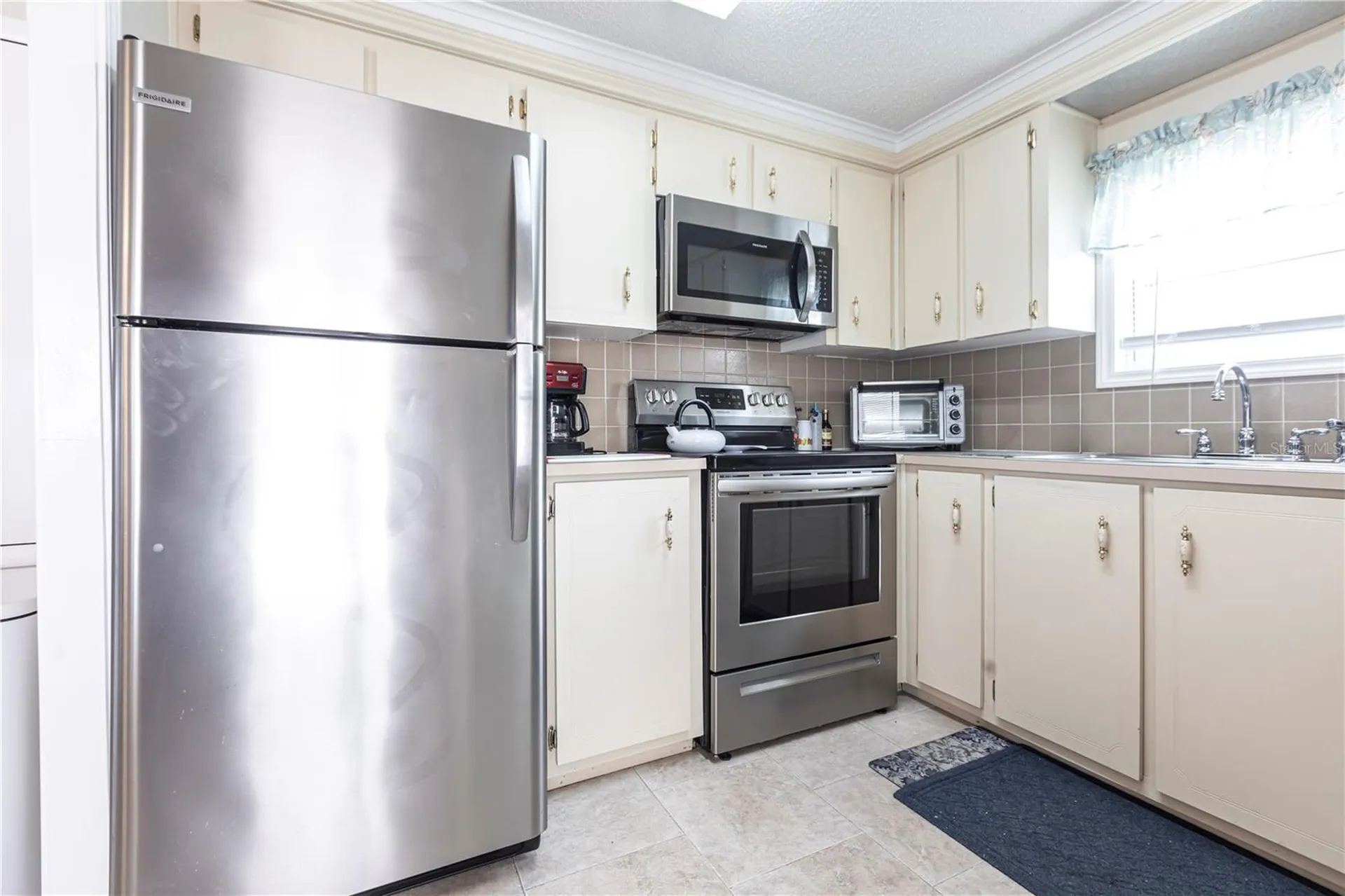 2100 Kings Highway Port Charlotte FL 33980