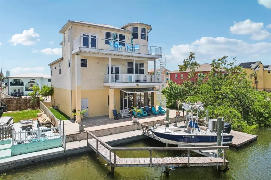 6543 Louise Court Hudson FL 34667