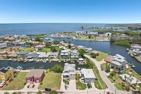 6543 Louise Court Hudson FL 34667