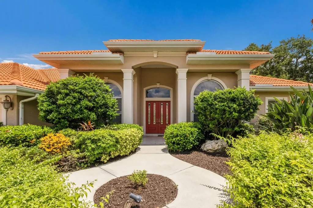 8136 Deerbrook Circle Sarasota FL 34238