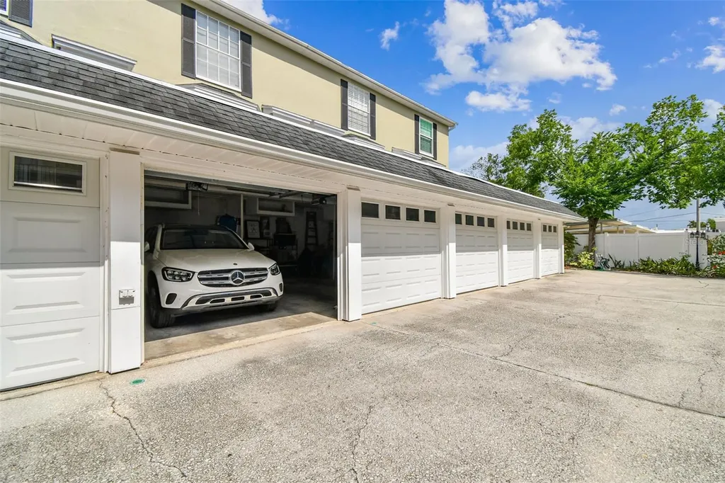 609 S Glen Avenue Tampa FL 33609