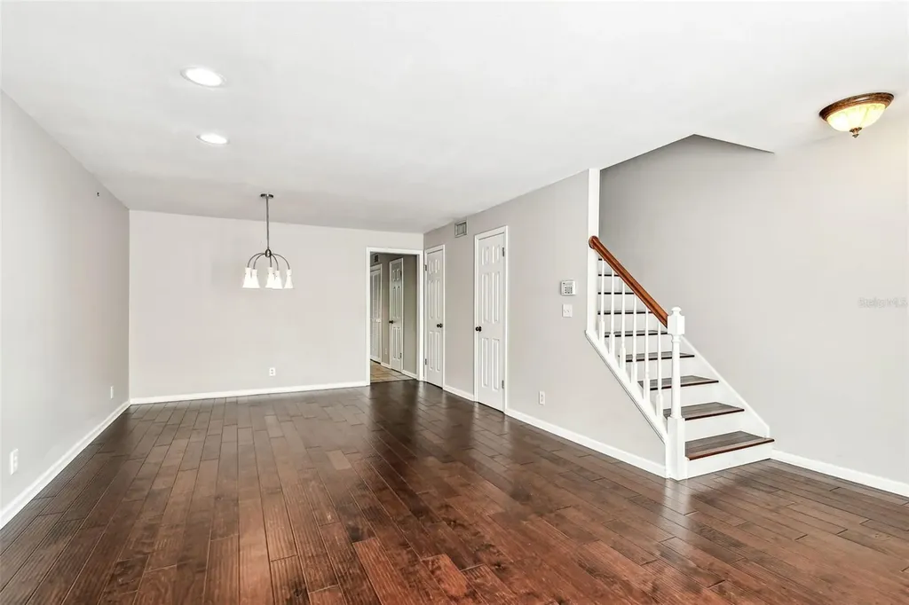 609 S Glen Avenue Tampa FL 33609