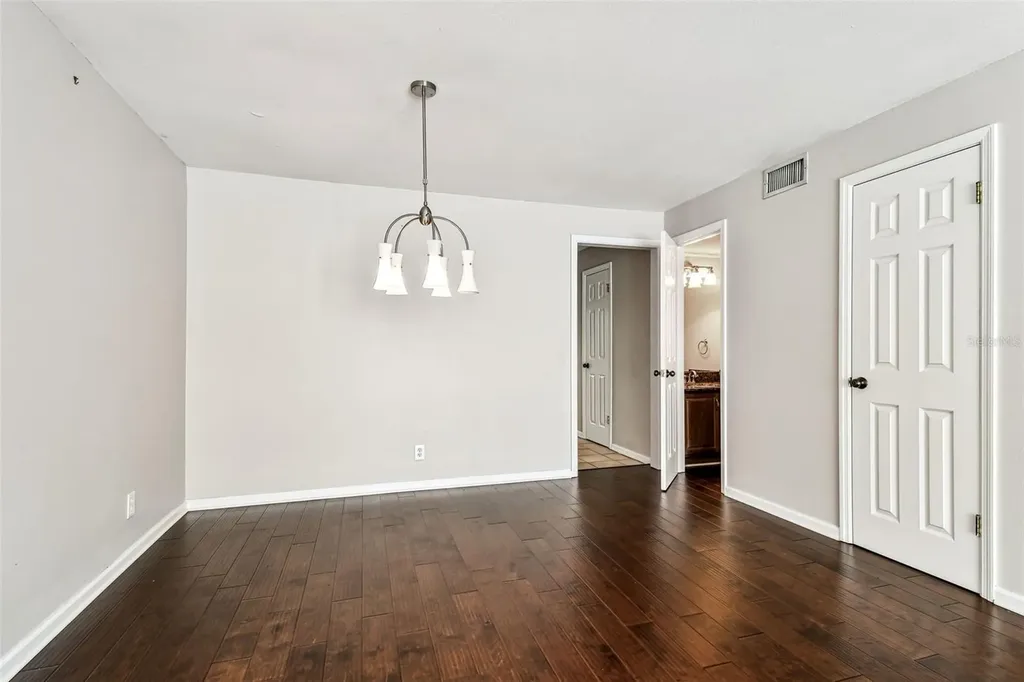 609 S Glen Avenue Tampa FL 33609