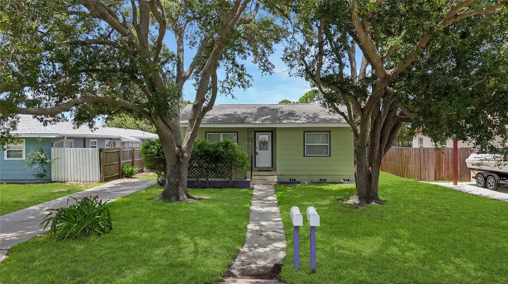 5725 18th Avenue S Gulfport FL 33707
