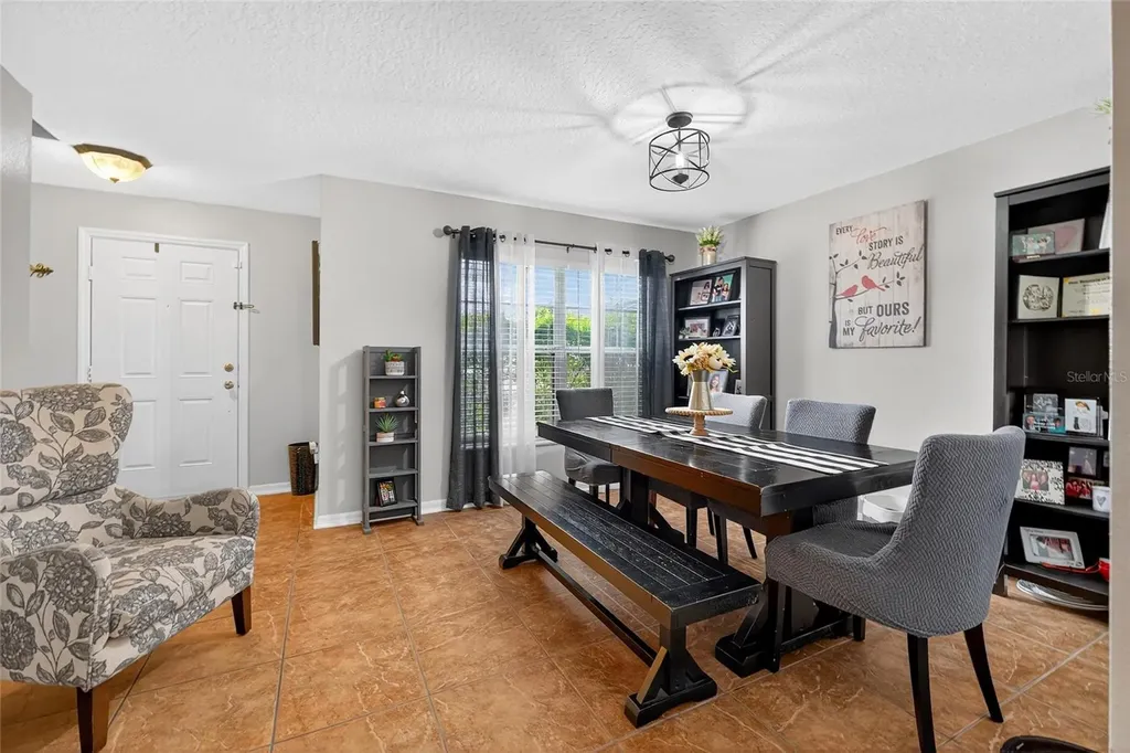 1224 Blackwater Pond Drive Orlando FL 32828