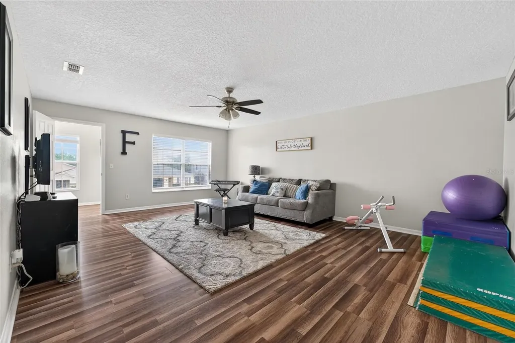1224 Blackwater Pond Drive Orlando FL 32828