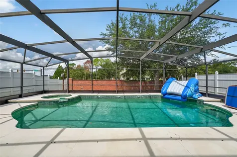 1224 Blackwater Pond Drive Orlando FL 32828