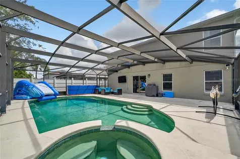1224 Blackwater Pond Drive Orlando FL 32828