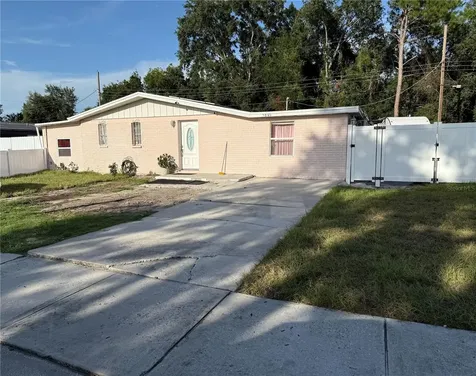 5601 Golden Drive Tampa FL 33634
