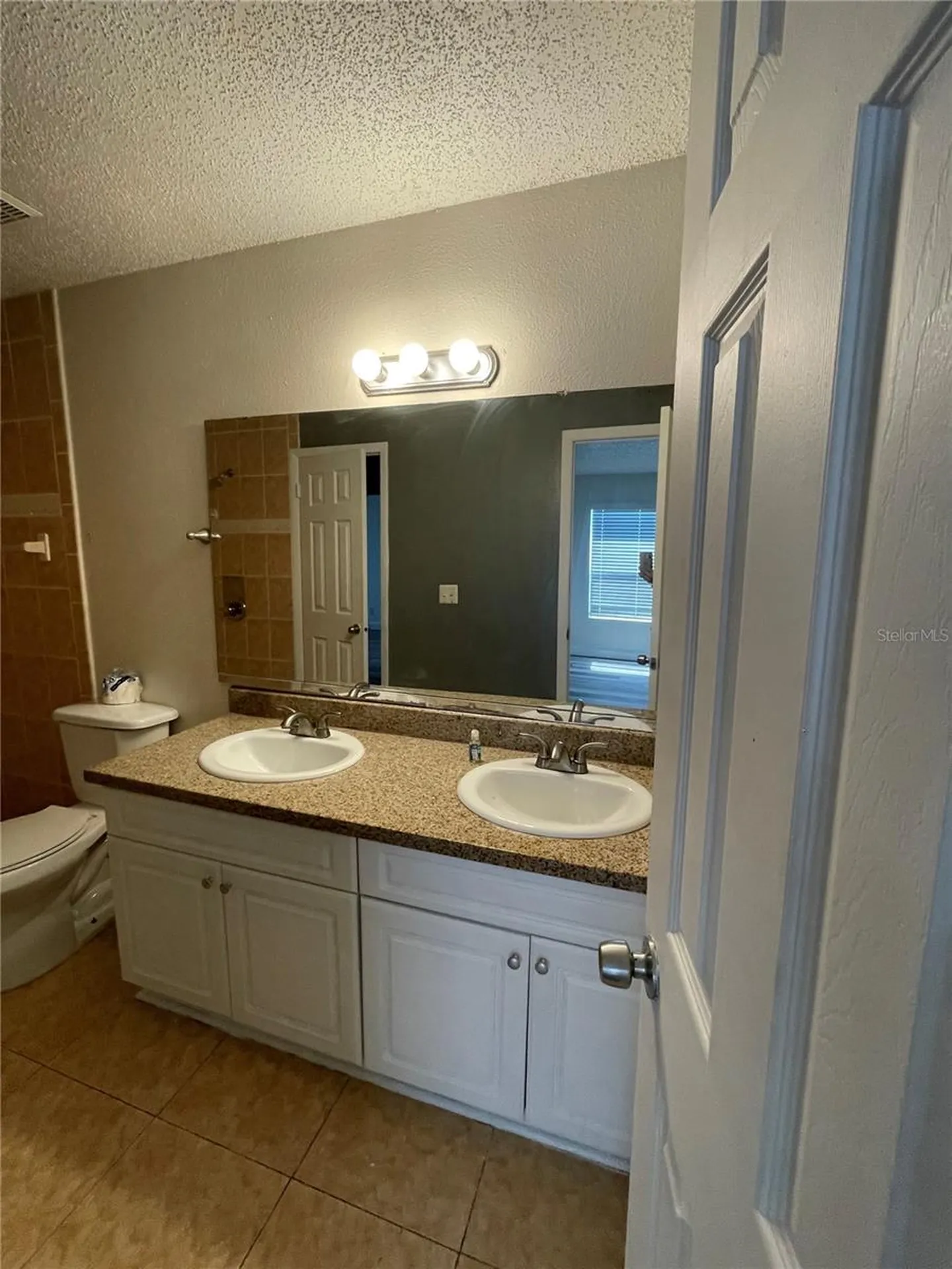 2201 Cascades Boulevard Kissimmee FL 34741