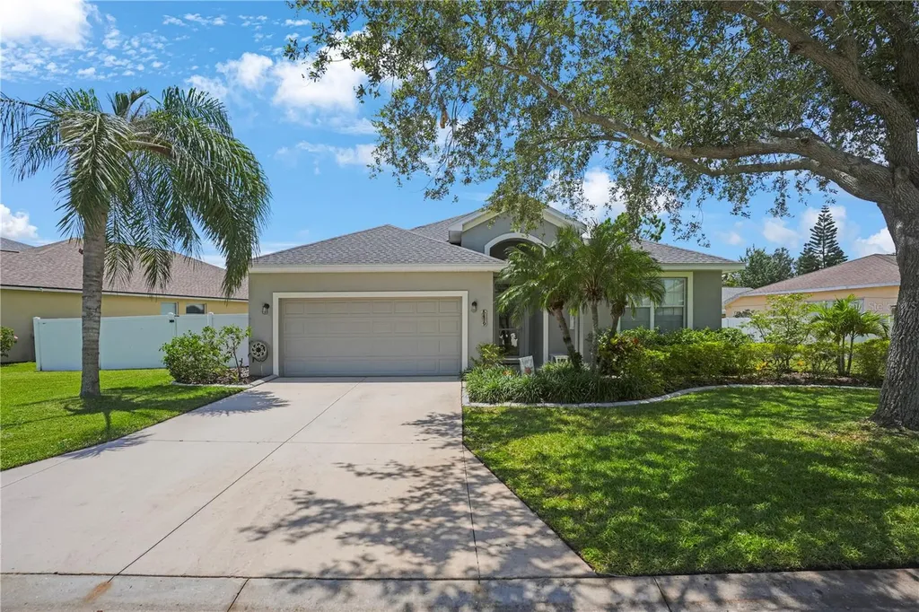 5419 Lakehurst Court Palmetto FL 34221
