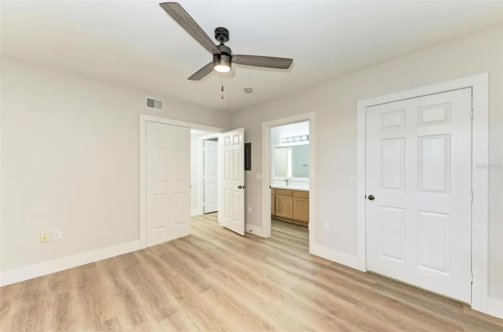 3005 Chianti Court Sarasota FL 34237