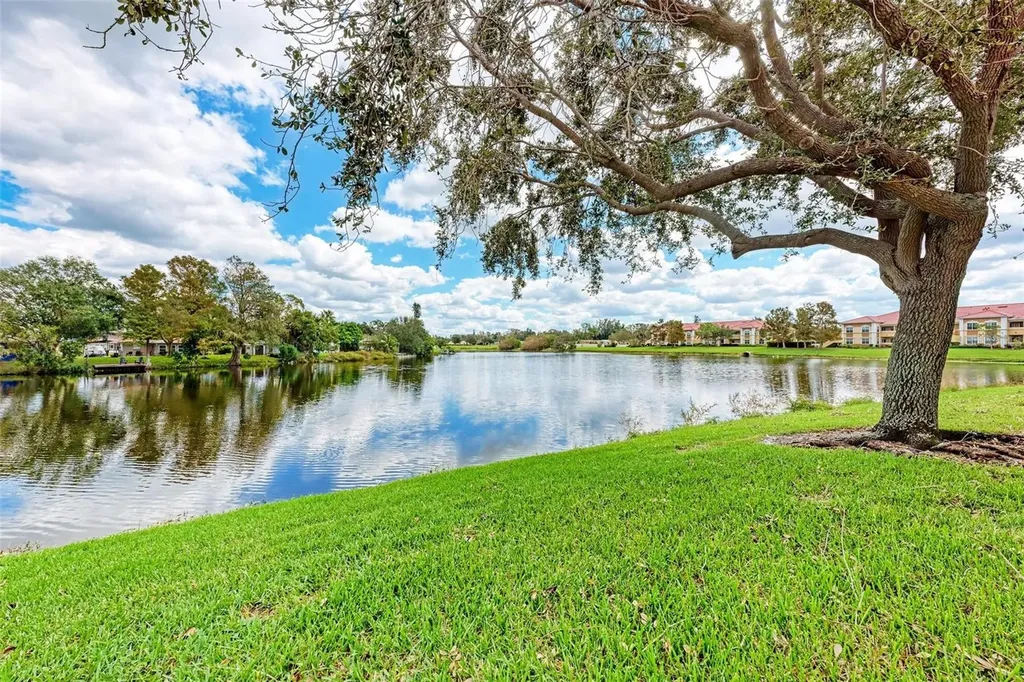 3005 Chianti Court Sarasota FL 34237