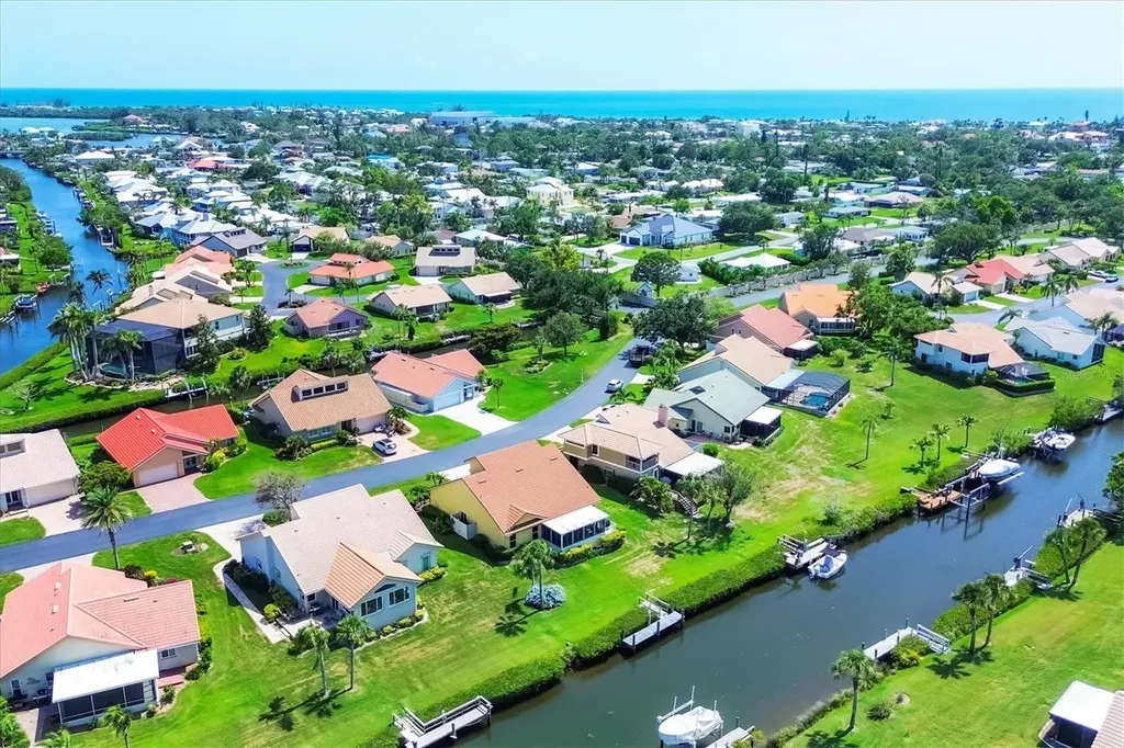 175 Inlets Boulevard Nokomis FL 34275