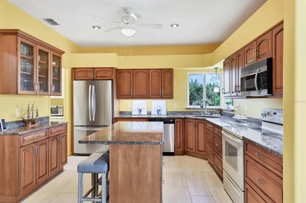175 Inlets Boulevard Nokomis FL 34275