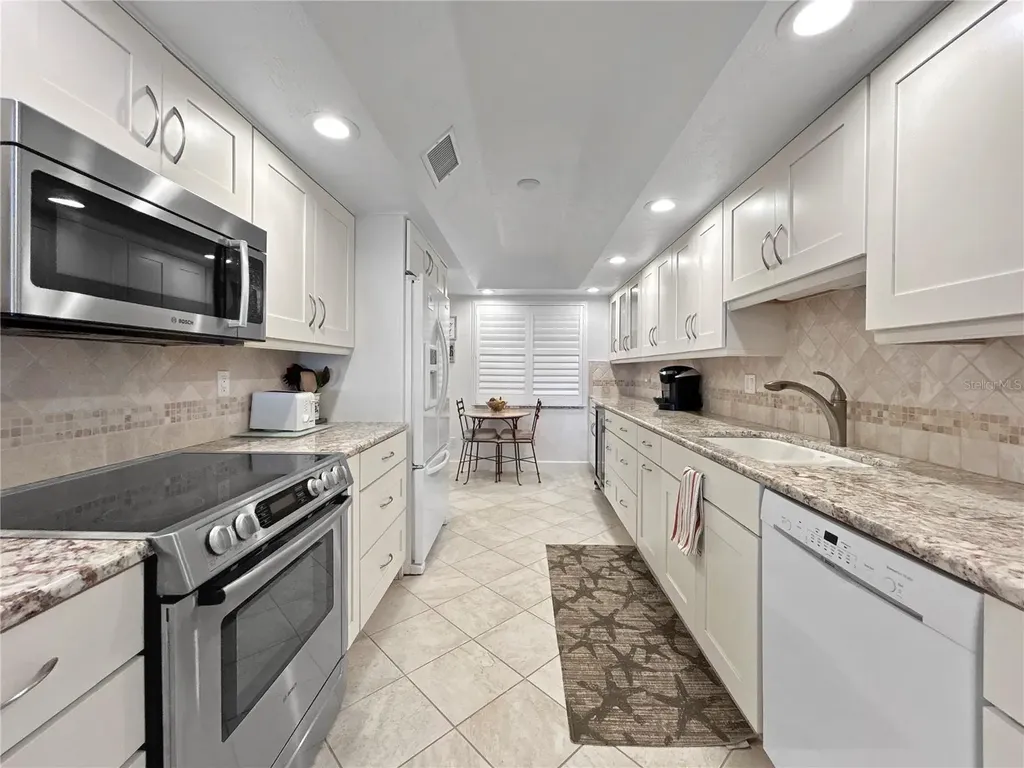 4325 Gulf Of Mexico Drive Longboat Key FL 34228