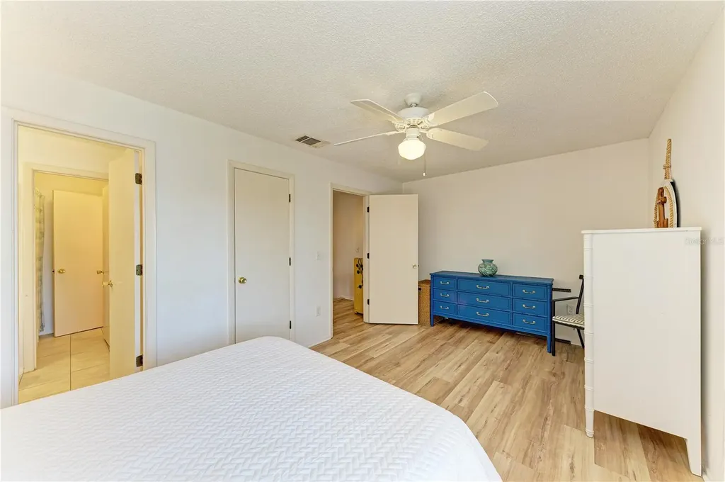 6840 Midnight Pass Road Sarasota FL 34242