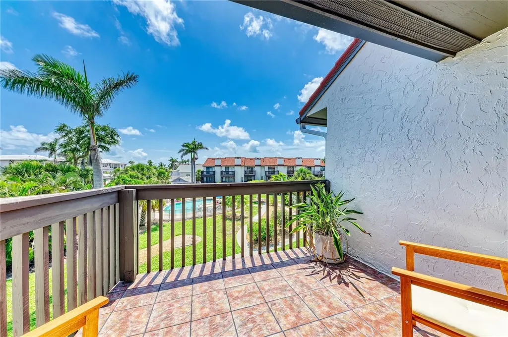 6840 Midnight Pass Road Sarasota FL 34242