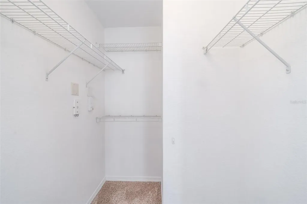 1064 N Tamiami Trail Sarasota FL 34236