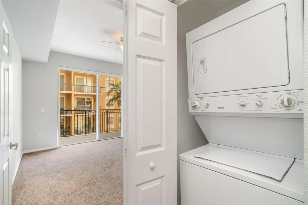 1064 N Tamiami Trail Sarasota FL 34236