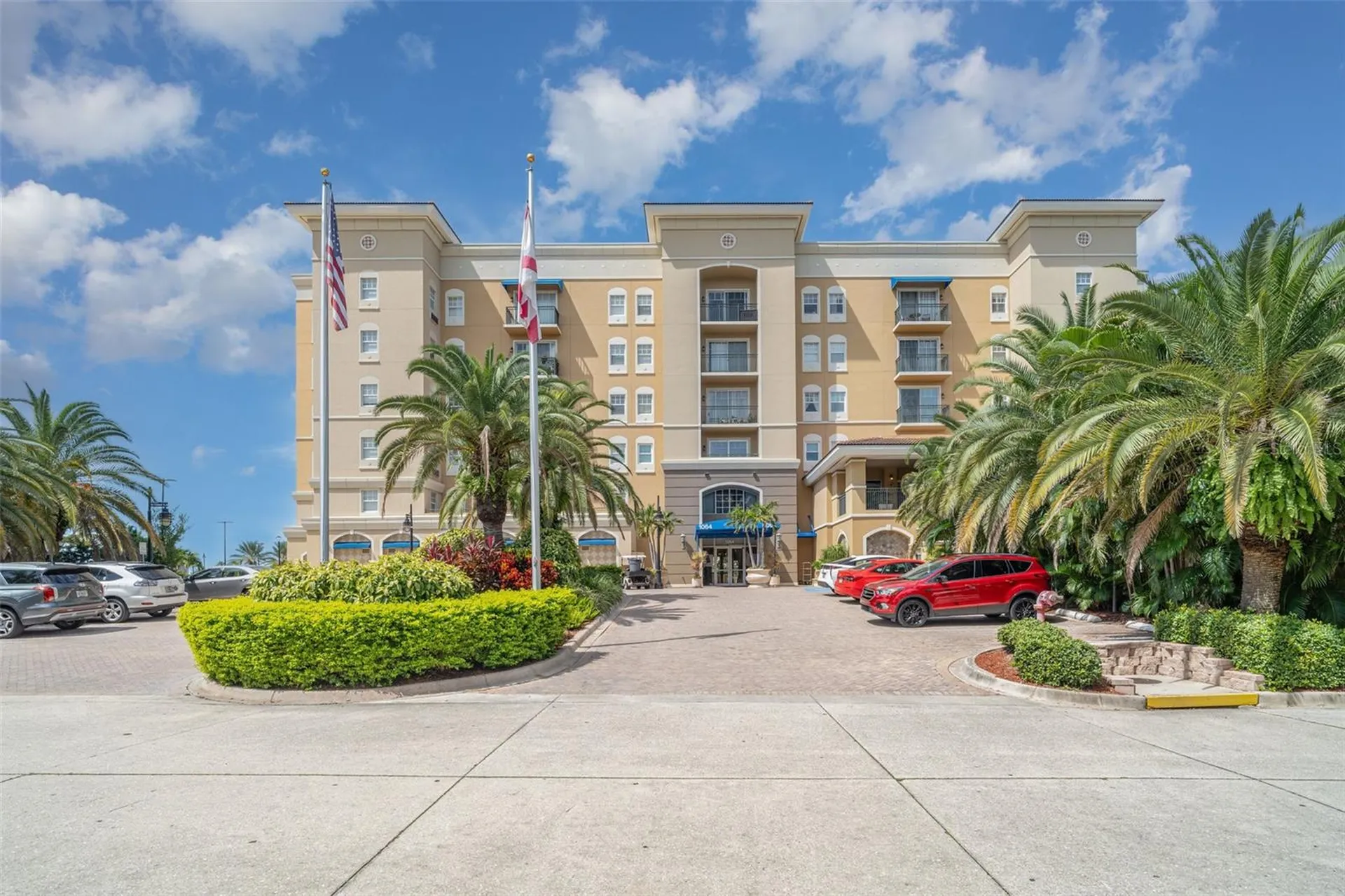1064 N Tamiami Trail Sarasota FL 34236