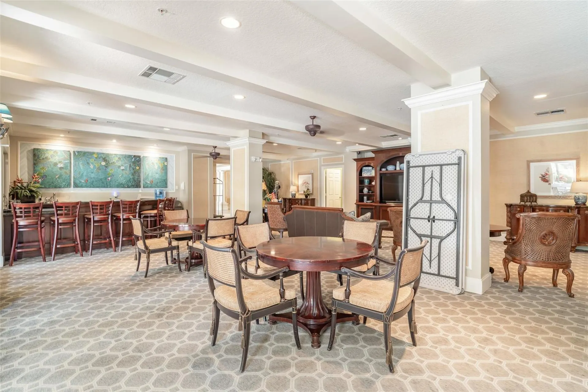 1064 N Tamiami Trail Sarasota FL 34236