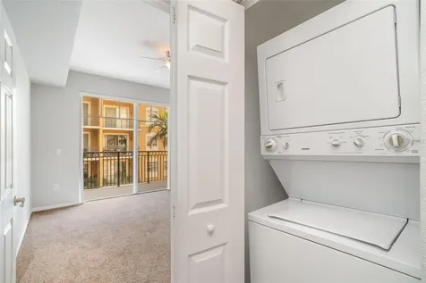 1064 N Tamiami Trail Sarasota FL 34236
