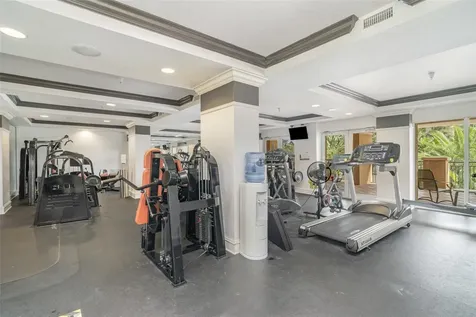 1064 N Tamiami Trail Sarasota FL 34236