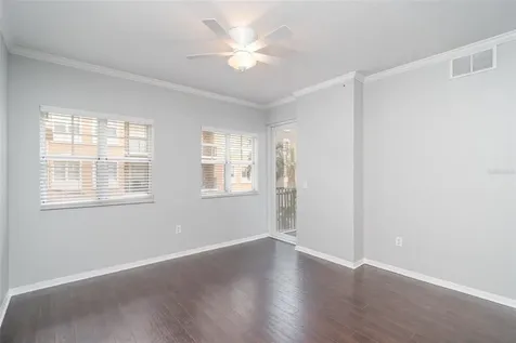 1064 N Tamiami Trail Sarasota FL 34236