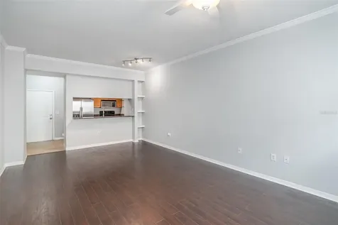 1064 N Tamiami Trail Sarasota FL 34236