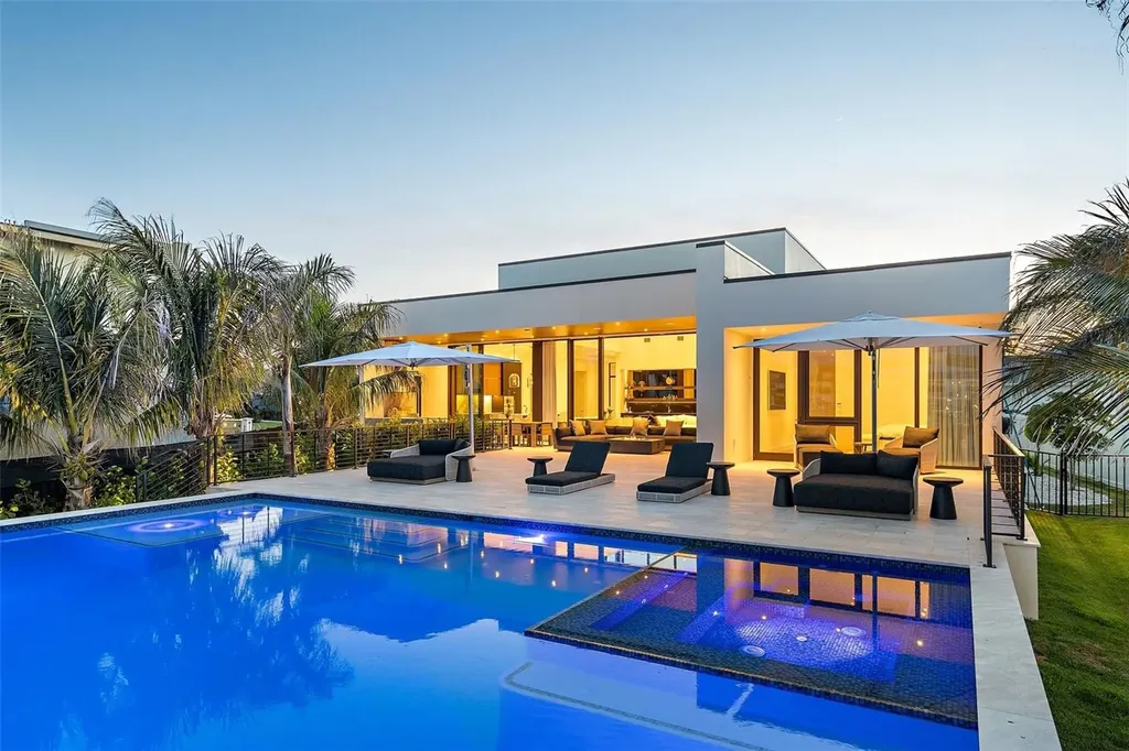 501 Barcelona Drive Tierra Verde FL 33715