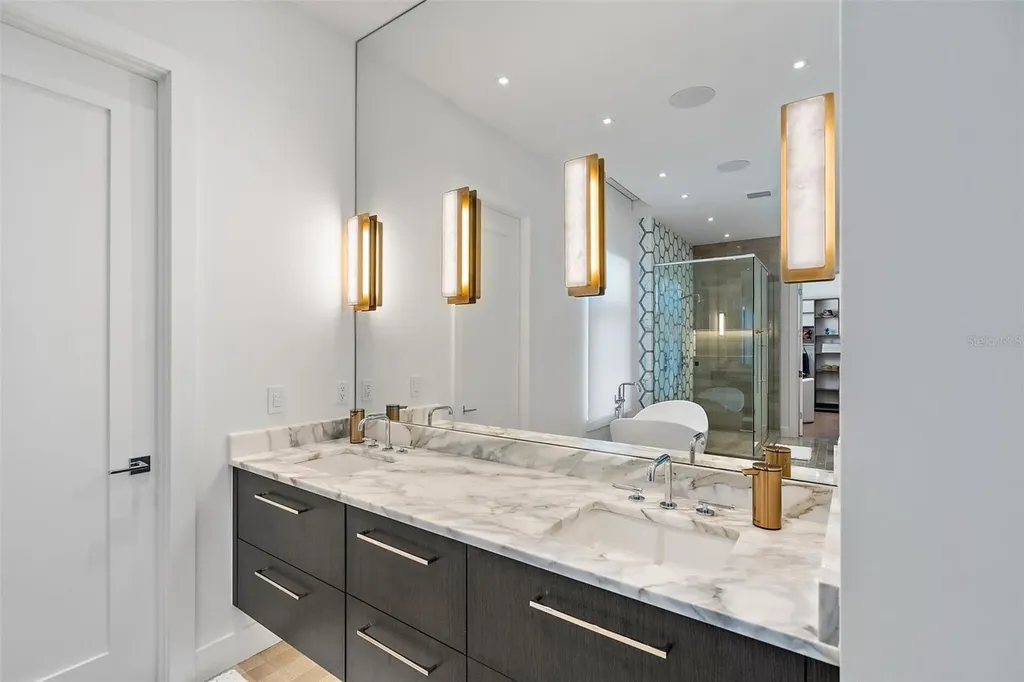 501 Barcelona Drive Tierra Verde FL 33715